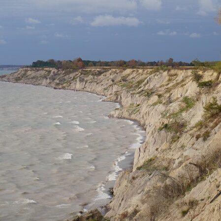 Bluffs West of Port Stanley RE